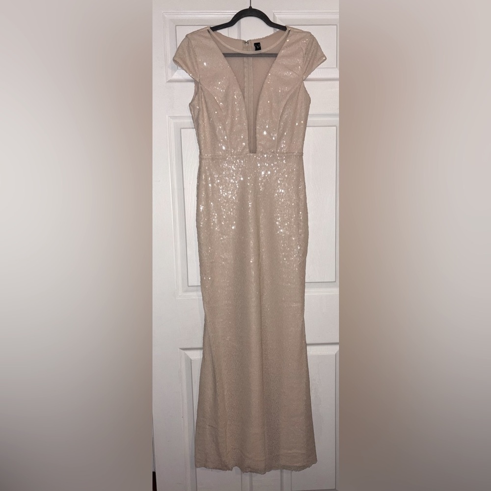 Windsor Shiny sequin maxi dress champagne low cut gown